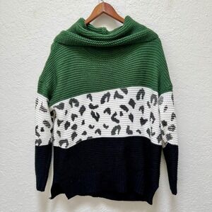 Pretty Chic Boutique Green Black Leopard Print Cowl Neck Chunky Knit Sweater‎